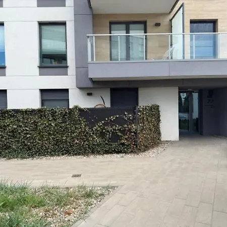 Relaxing With Parking Close To And Appartement *
